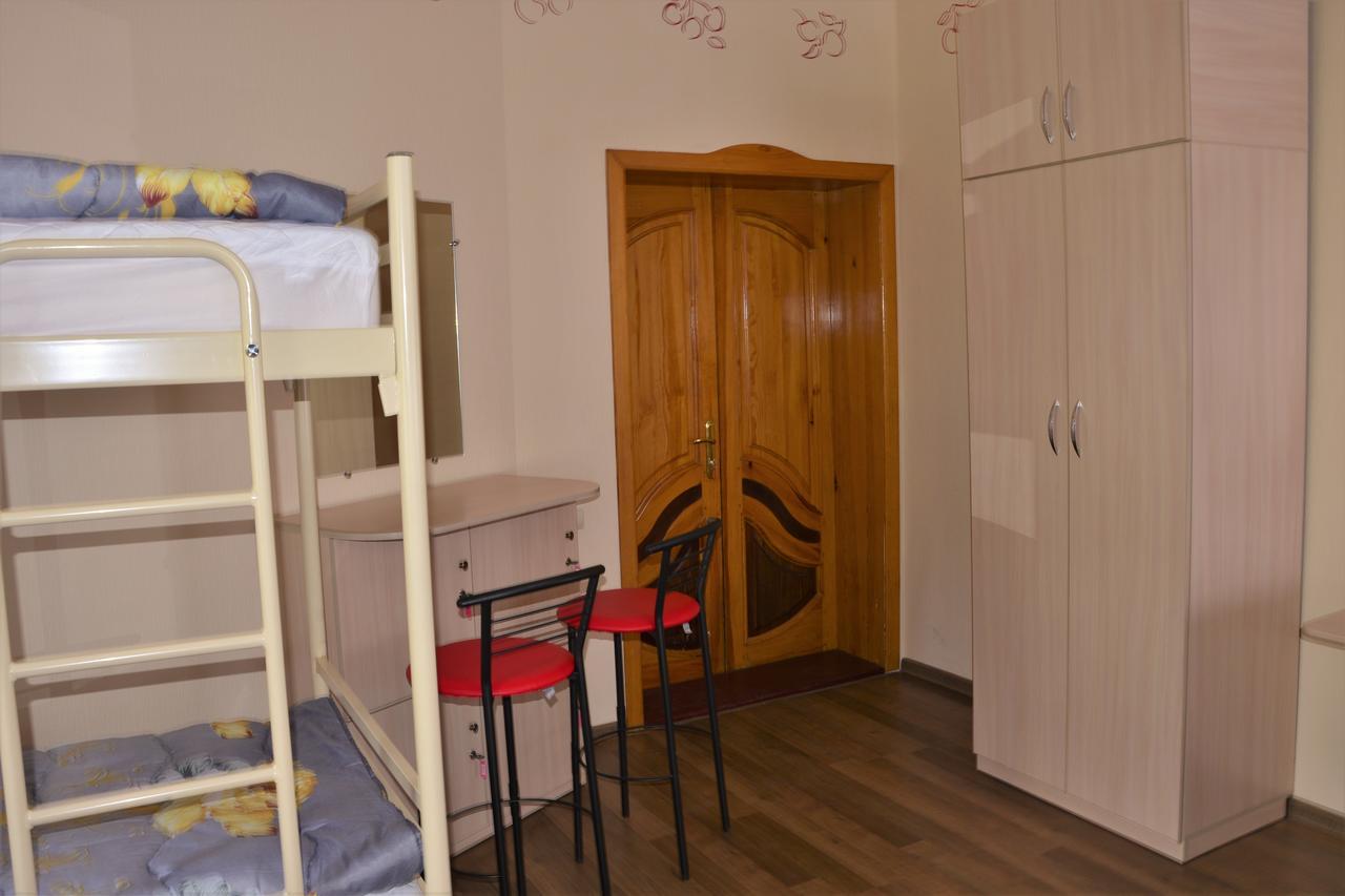 Vishnya Hostel Dnipro Dış mekan fotoğraf
